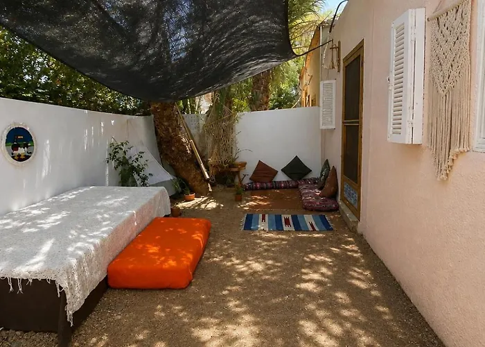 بيت للعطل Bedro Private Garden & Outdoor Lounge 1 Min To Sea *