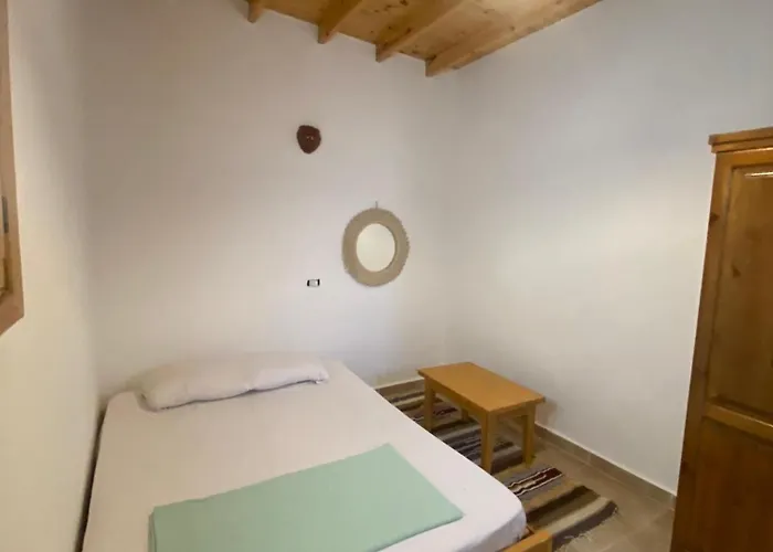 Bedro Private Garden & Outdoor Lounge 1 Min To Sea *