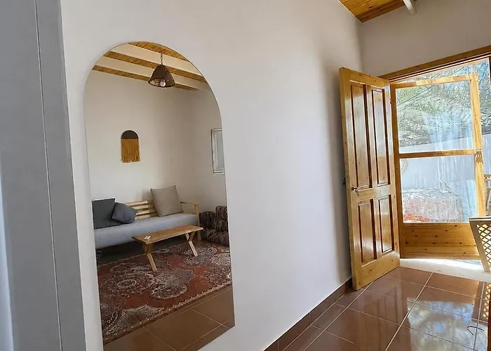 Bedro Private Garden & Outdoor Lounge 1 Min To Sea